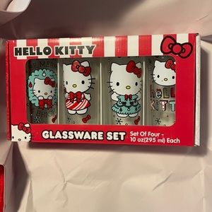 Hello kitty Christmas Glassware Set